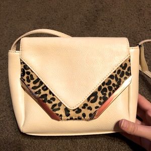 Crossbody purse brand new.